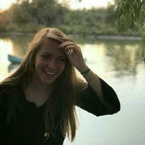 Meet your Posher, Sera